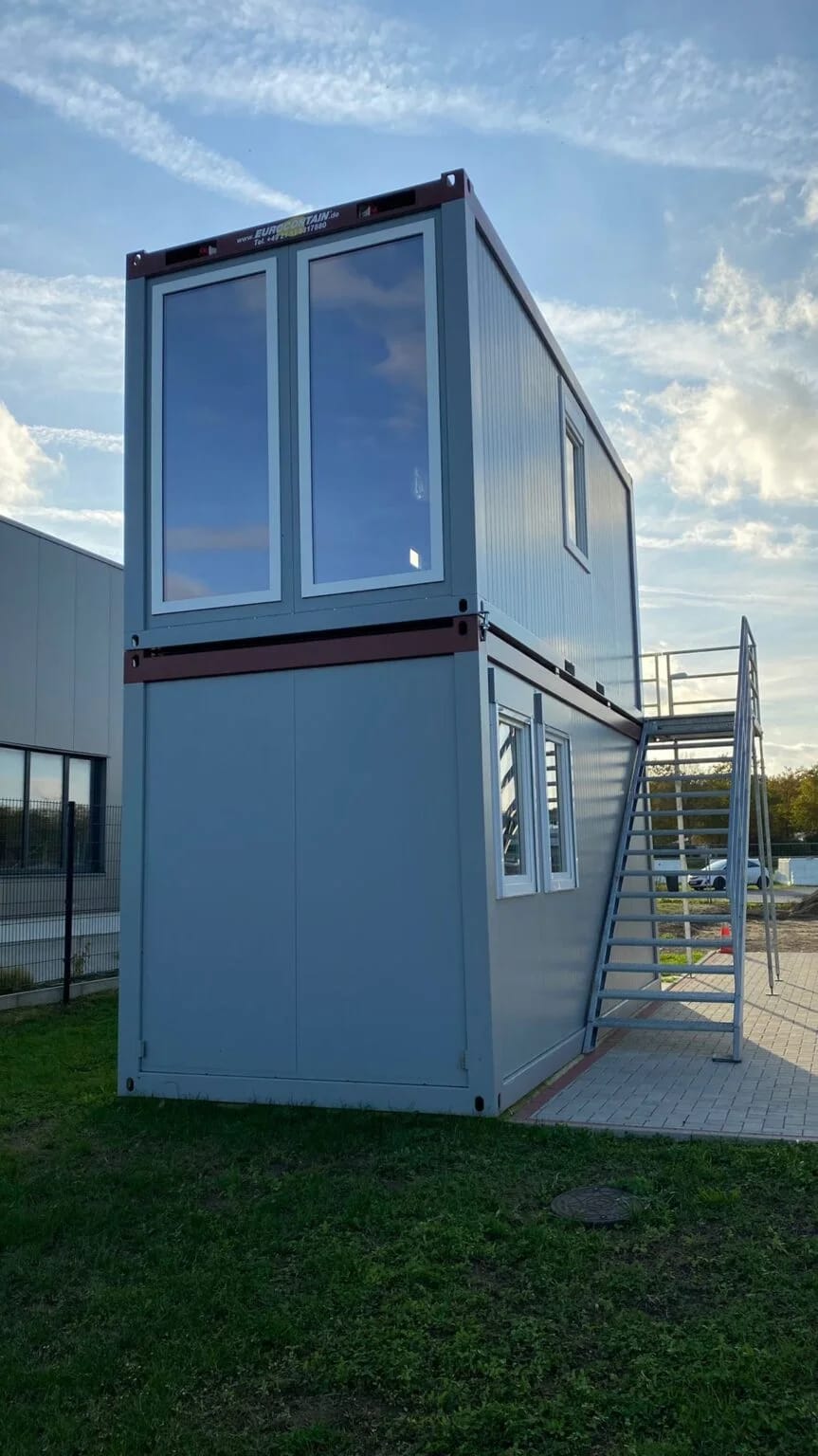 Zweigeschossiger 20 Fuß Wohncontainer mit Außentreppe